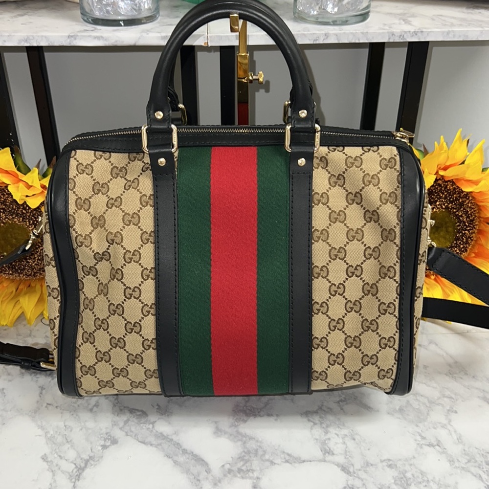 Pristine -VINTAGE GUCCI
WEB BOSTON HB